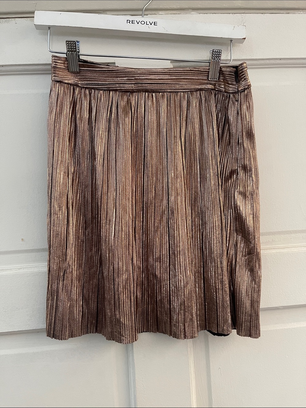 House of Harlow 1960 Bronze Metallic Pleated Skirt